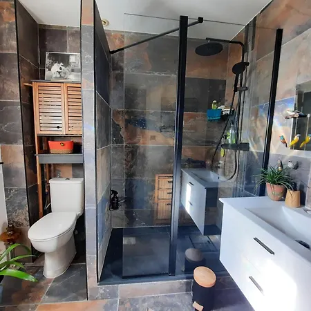 Homestay La Bleue Beauchastel